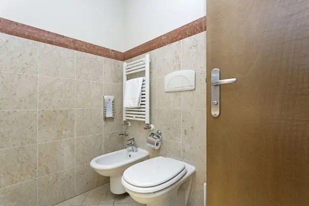 Tek Büyük Yataklı Oda, Sigara İçilmez