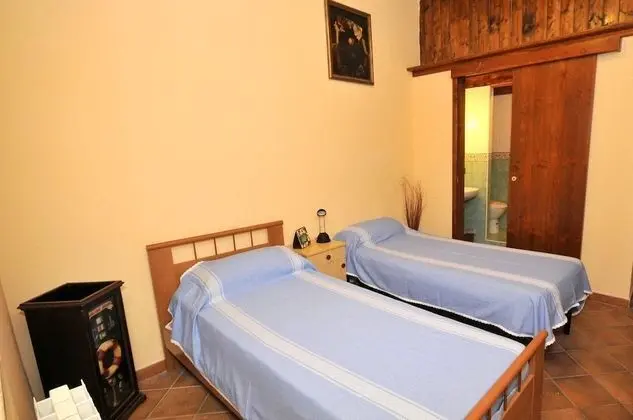 Tek Büyük veya İki Ayrı Yataklı Oda