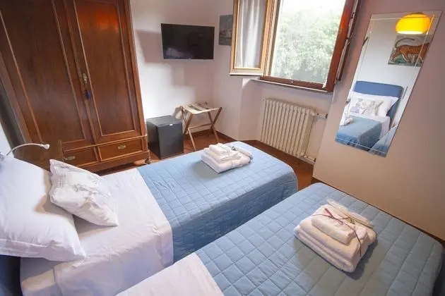 Comfort Oda, Özel Banyo, Avlu Manzaralı (Corsini)