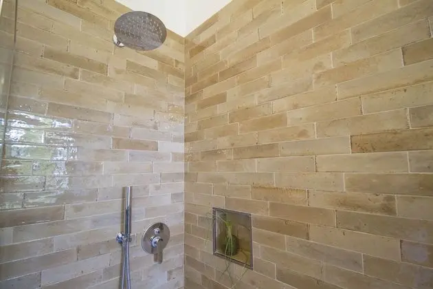 Comfort Oda, Özel Banyo, Avlu Manzaralı (Corsini)