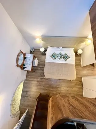 Deluxe Stüdyo Süit
