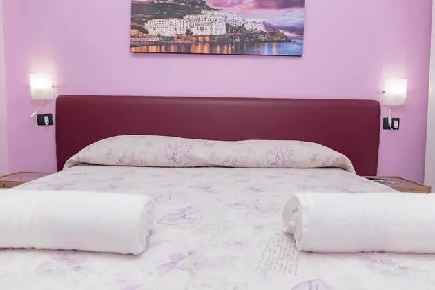 Tek Büyük Yataklı Oda (Costiere)