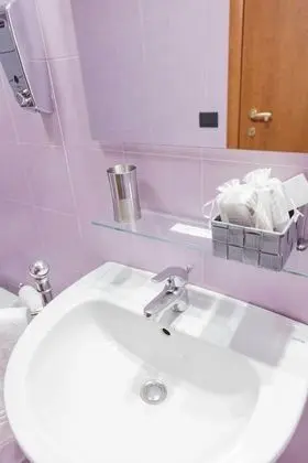 Tek Büyük Yataklı Oda (Costiere)