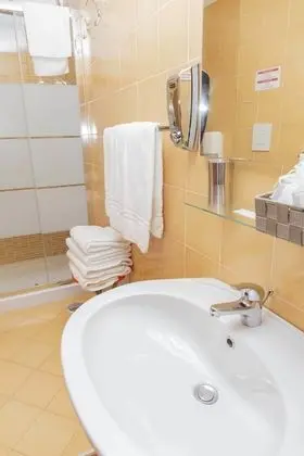 Tek Büyük Yataklı Oda (Vesuvio)