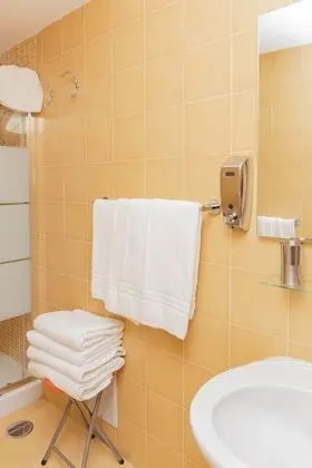 Tek Büyük Yataklı Oda (Vesuvio)