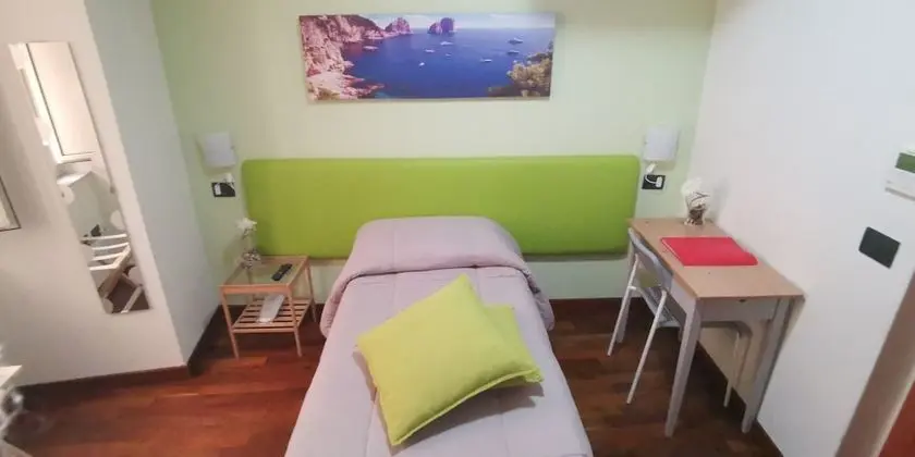 Tek Kişilik Oda (Isole)