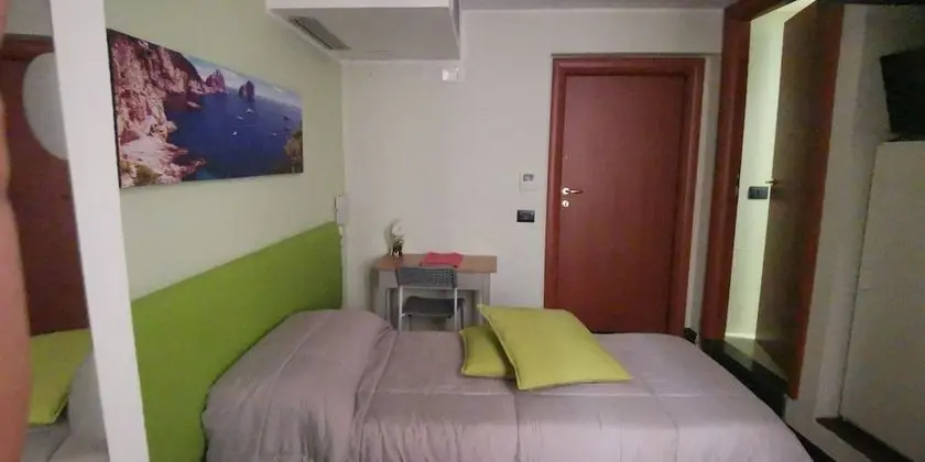 Tek Kişilik Oda (Isole)