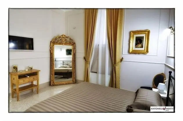 Standard Tek Büyük Yataklı Oda