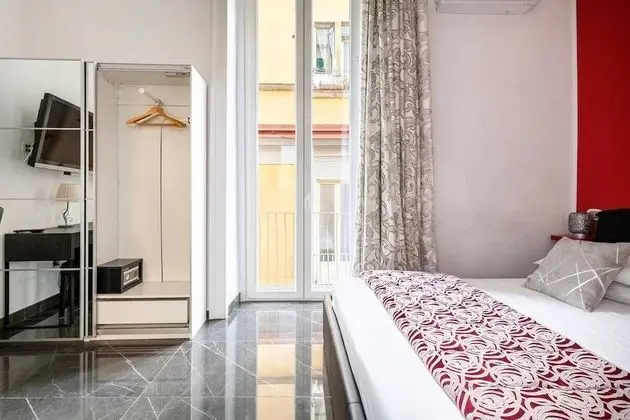 Comfort Tek Büyük Yataklı Oda