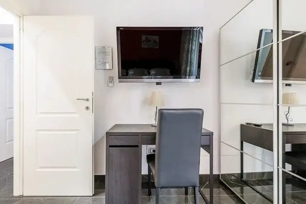 Comfort Tek Büyük Yataklı Oda