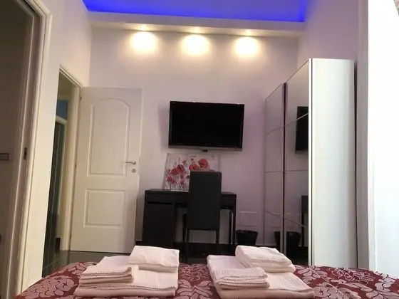 Comfort Tek Büyük Yataklı Oda