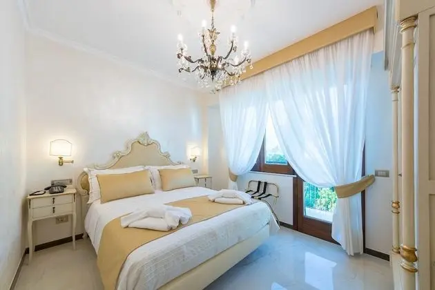 Superior Tek Büyük Yataklı Oda, Balkon, Deniz Manzaralı