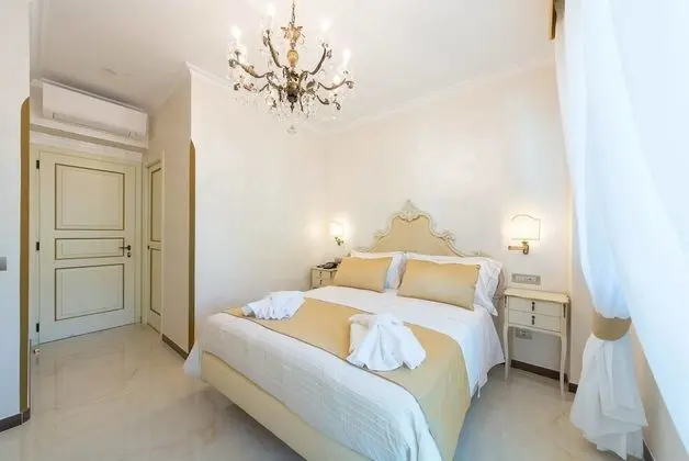 Superior Tek Büyük Yataklı Oda, Balkon, Deniz Manzaralı