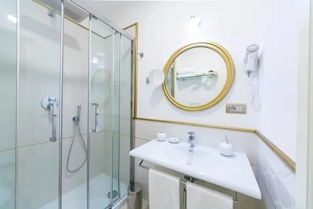 Superior Tek Büyük Yataklı Oda, Balkon, Deniz Manzaralı