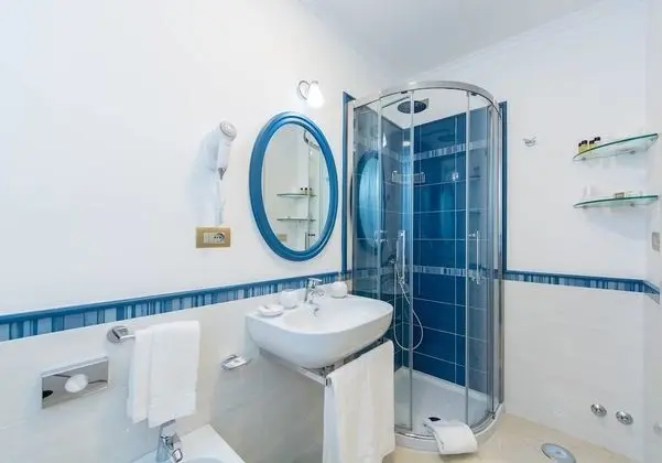 Superior Üç Kişilik Oda, Balkon, Deniz Manzaralı