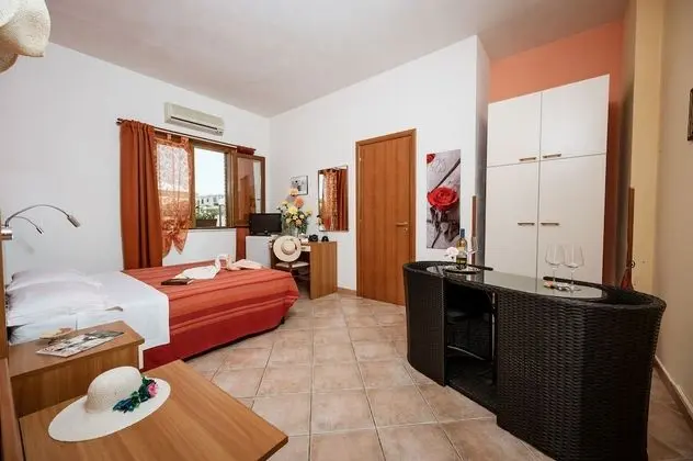 Tek Büyük Yataklı Oda