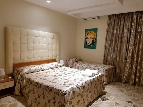 Tek Büyük veya İki Ayrı Yataklı Oda