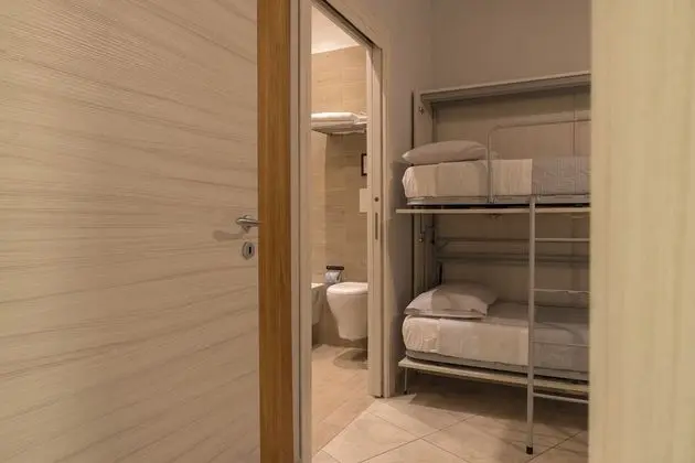 Family Dört Kişilik Oda, Avlu Manzaralı (Vintage Room)