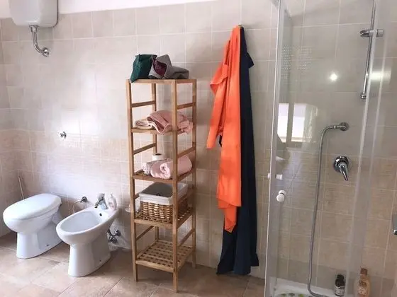 Basic Tek Büyük Yataklı Oda, Banyolu/Duşlu
