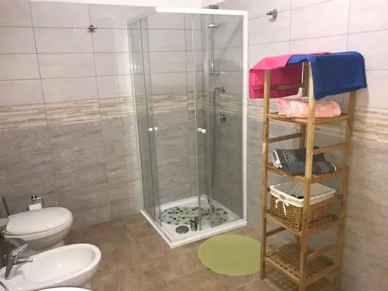 Basic Tek Büyük Yataklı Oda, Banyolu/Duşlu