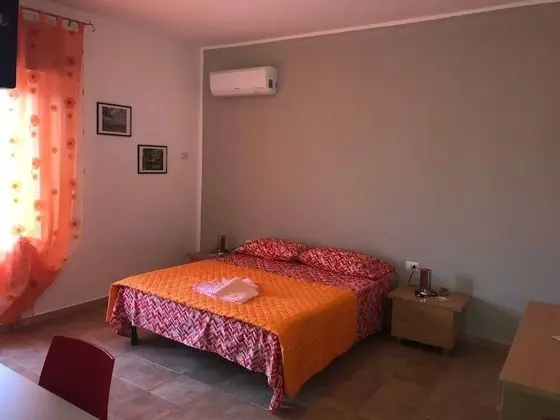 Basic Tek Büyük Yataklı Oda, Ortak Banyo