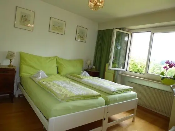 Tek Büyük Yataklı Oda, Ortak Banyo