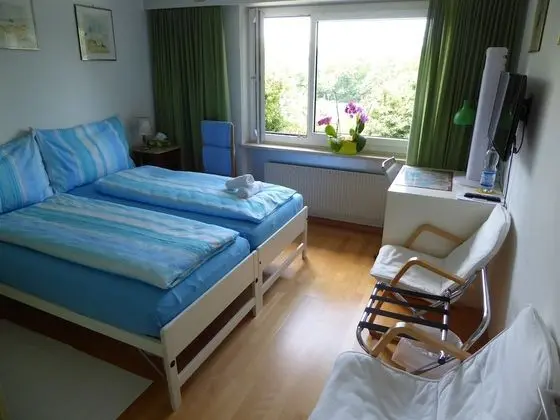 Tek Büyük Yataklı Oda, Ortak Banyo