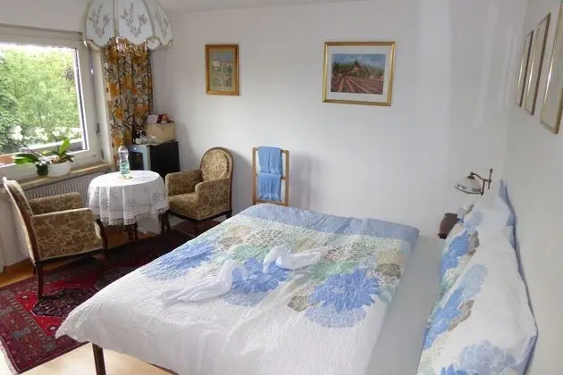 Tek Büyük Yataklı Oda, Ortak Banyo (Balcony)