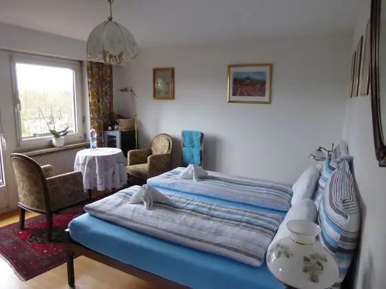 Tek Büyük Yataklı Oda, Ortak Banyo (Balcony)
