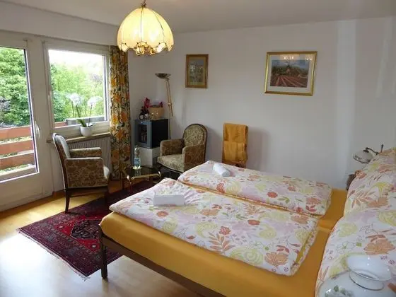 Tek Büyük Yataklı Oda, Ortak Banyo (Balcony)