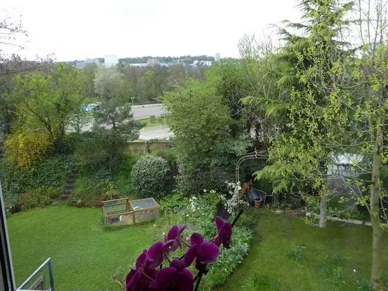 Tek Büyük Yataklı Oda, Ortak Banyo (Balcony)