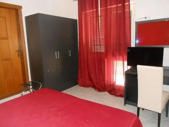 Tek Büyük Yataklı Oda, Balkon
