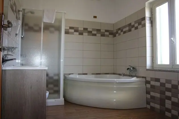 Tek Büyük Yataklı Oda, Balkon