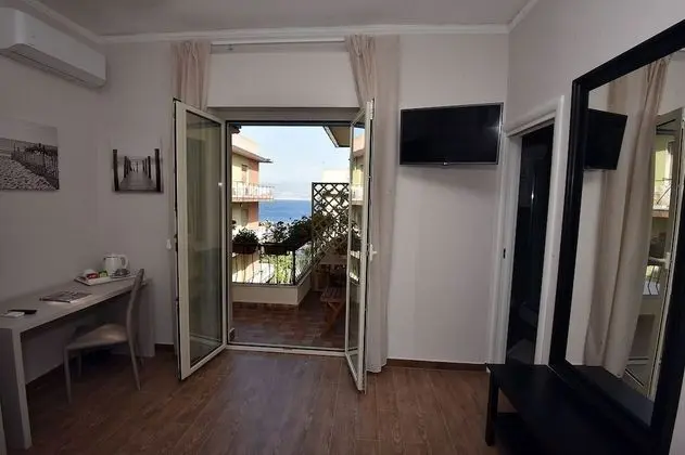 Superior Üç Kişilik Oda, Deniz Manzaralı