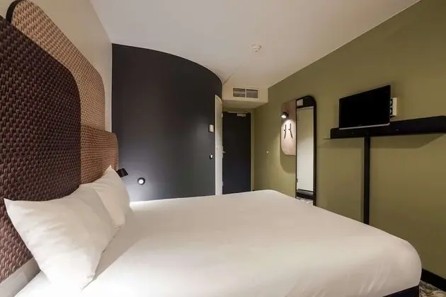 Tek Büyük Yataklı Oda, Sigara İçilmez
