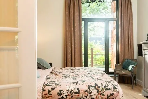 Tek Büyük Yataklı Oda, Küvet