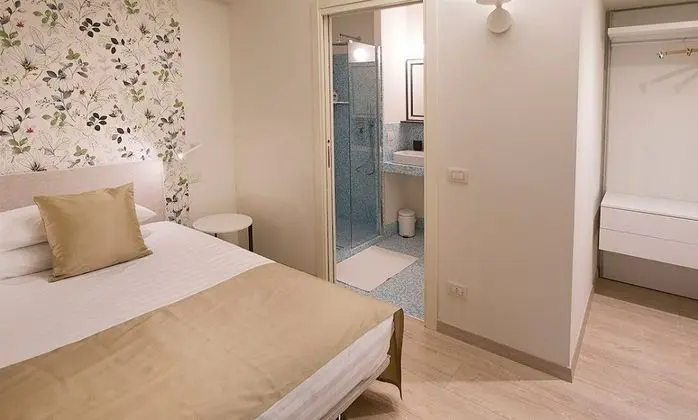 Comfort Tek Büyük Yataklı Oda (London)