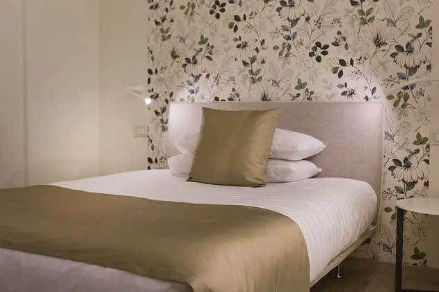 Comfort Tek Büyük Yataklı Oda (London)