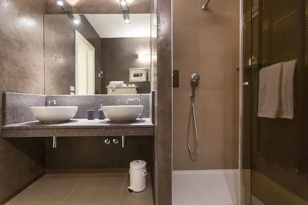 Deluxe Tek Büyük Yataklı Oda (New York)