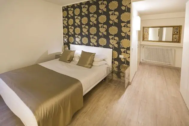 Deluxe Tek Büyük Yataklı Oda (New York)