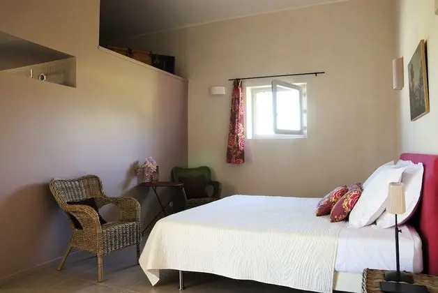 Tek Büyük Yataklı Oda (Roussanne)