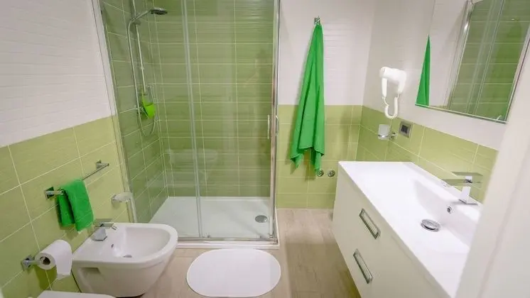 Tek Büyük Yataklı Oda, Balkon, Deniz Manzaralı