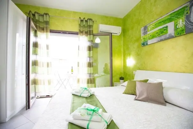 Tek Büyük Yataklı Oda, Balkon, Deniz Manzaralı