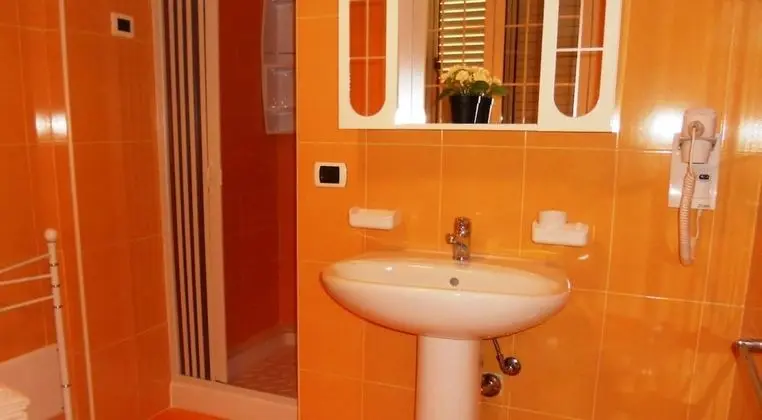 Comfort Dört Kişilik Oda, Birden Çok Yatak, Avlu Manzaralı