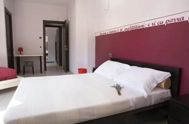 Üç Kişilik Oda, Birden Çok Yatak