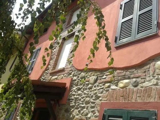 Dubleks, 2 Yatak Odası, Küçük Mutfak, Bahçeli