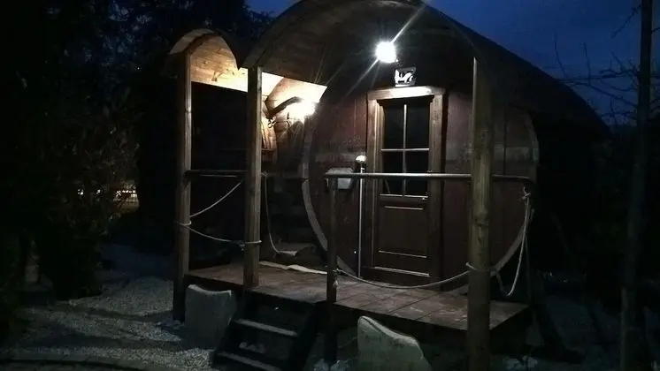 Süit, Özel Banyo, Bahçeli