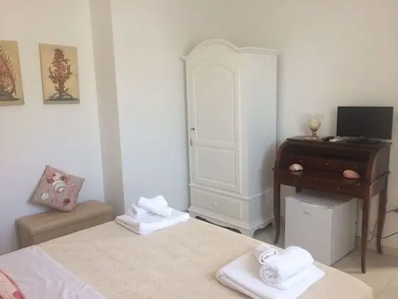 Tek Büyük Yataklı Oda