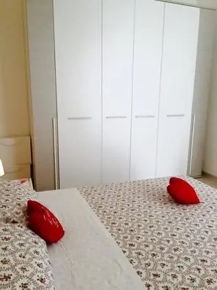 Büyük Yataklı Tek Kişilik Oda