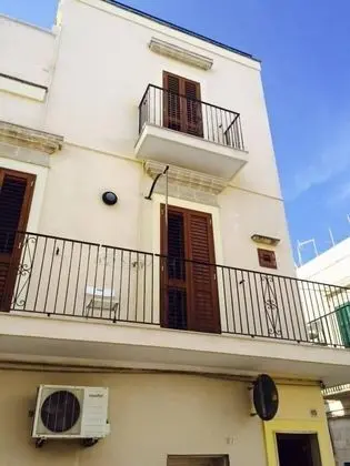 Büyük Yataklı Tek Kişilik Oda